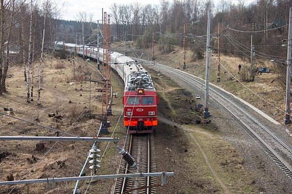 Помощник машиниста: мы работаем на смертельно опасных электровозах